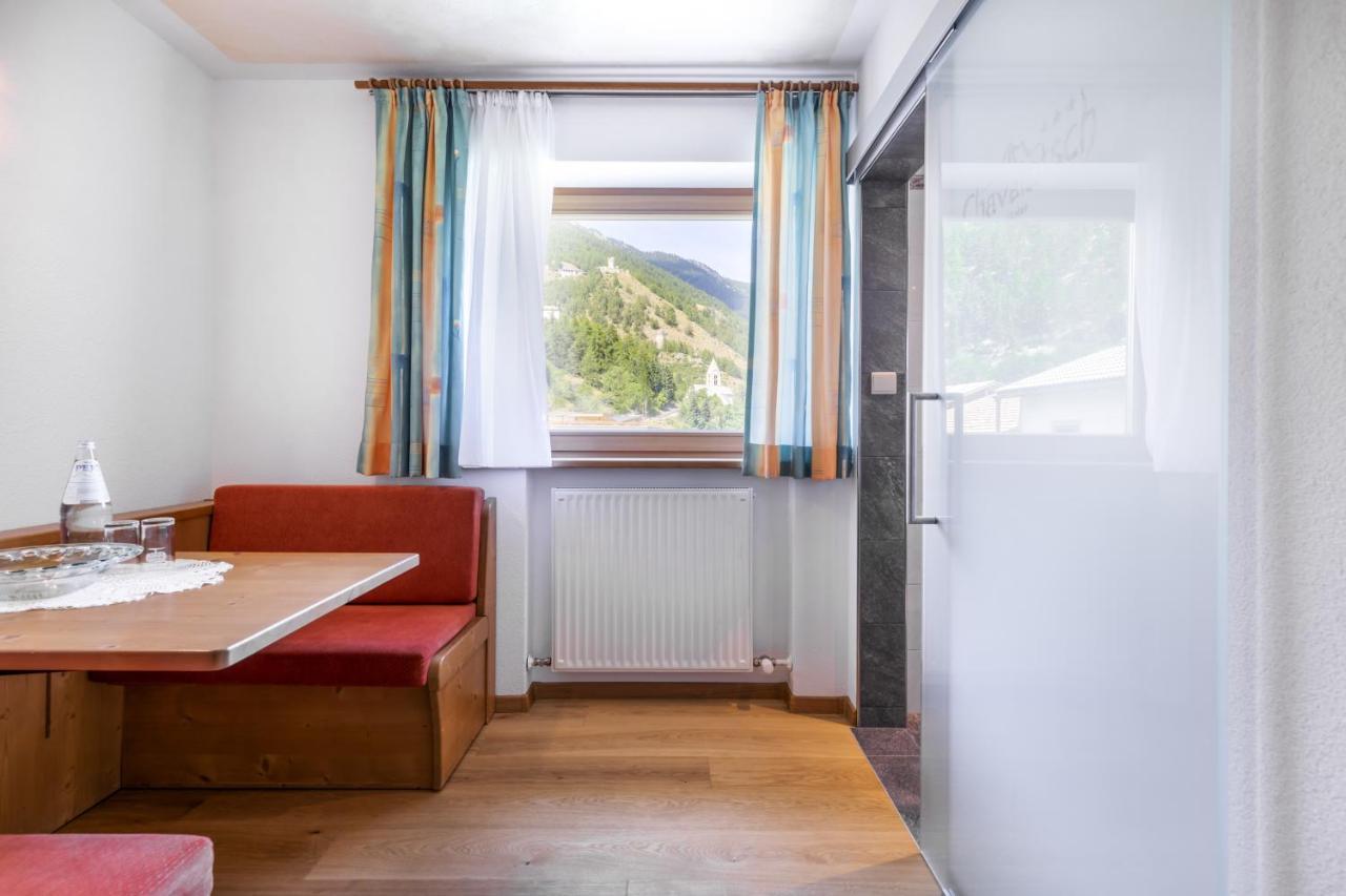Hotel Chavalatsch Taufers im Münstertal Eksteriør bilde