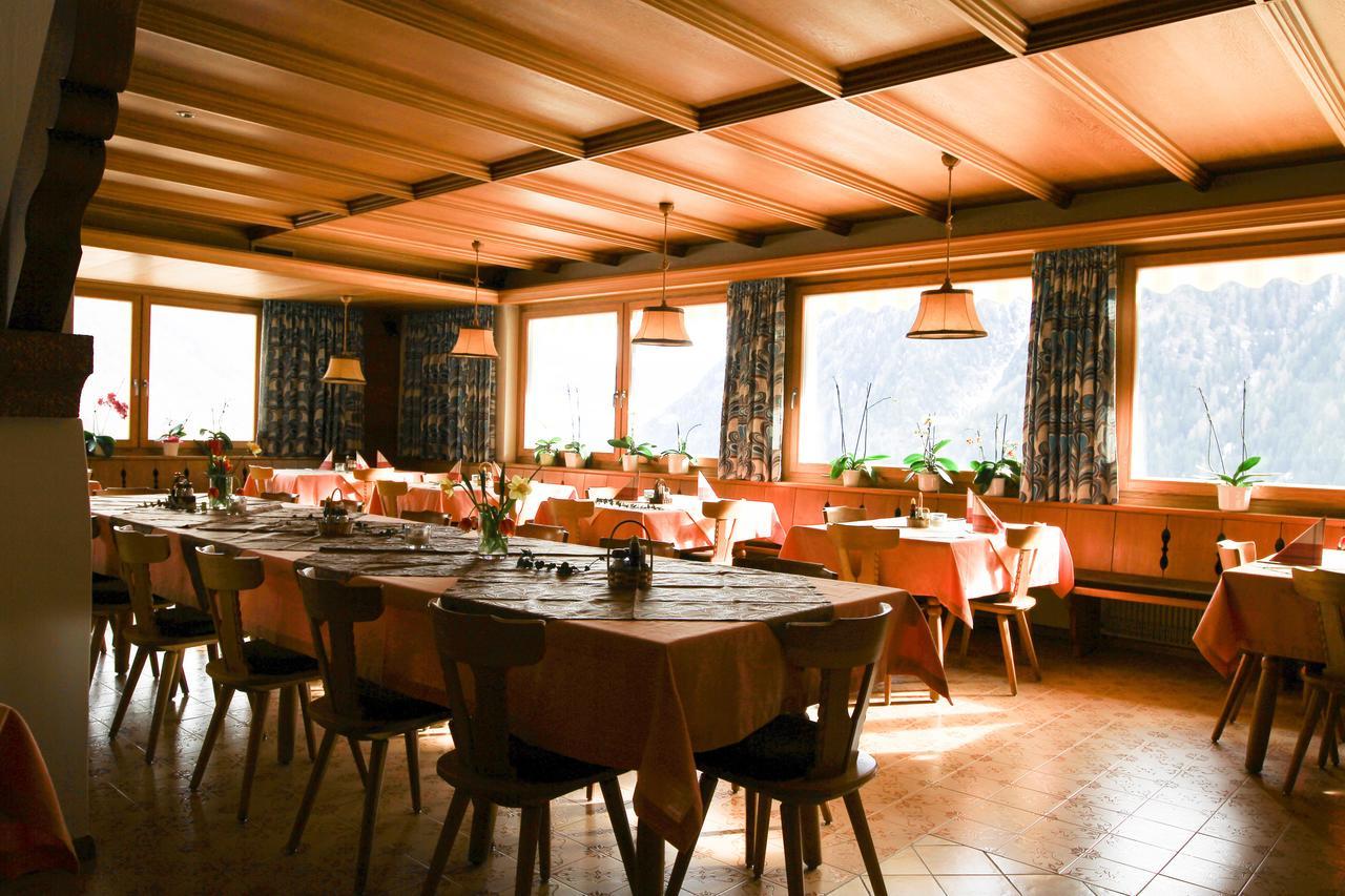 Hotel Chavalatsch Taufers im Münstertal Eksteriør bilde