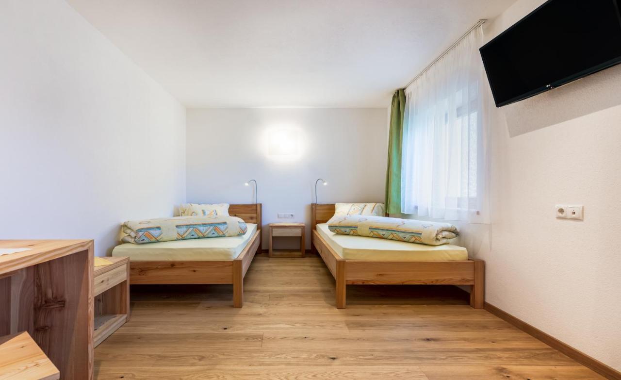 Hotel Chavalatsch Taufers im Münstertal Eksteriør bilde