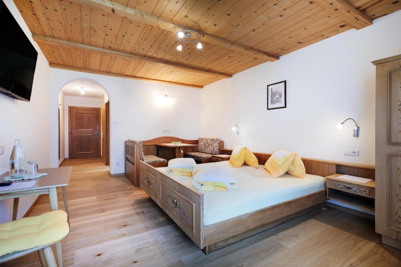 Hotel Chavalatsch Taufers im Münstertal Eksteriør bilde